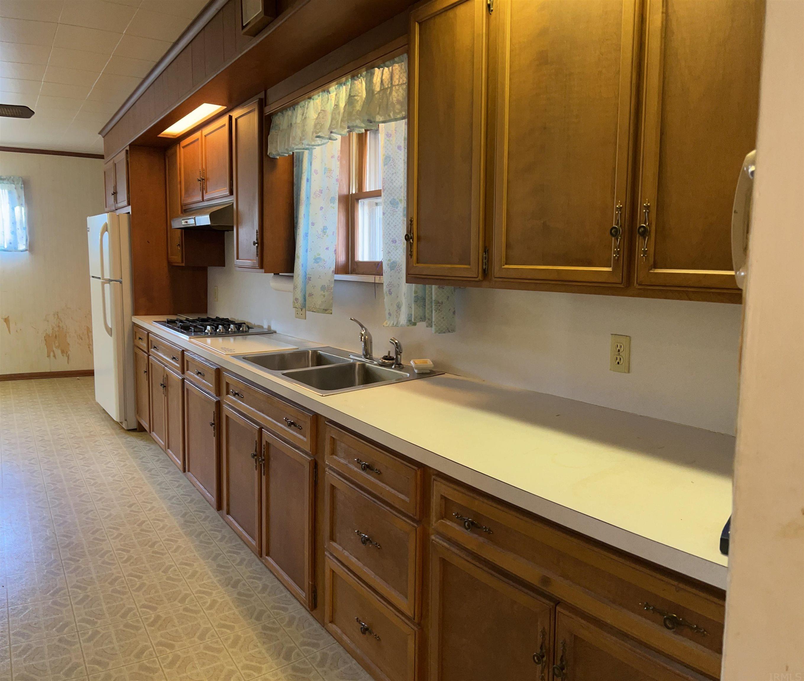 1129 North Crescent Road Bloomington, IN 47404 - Photo 8 of 20 Gallery Image 8