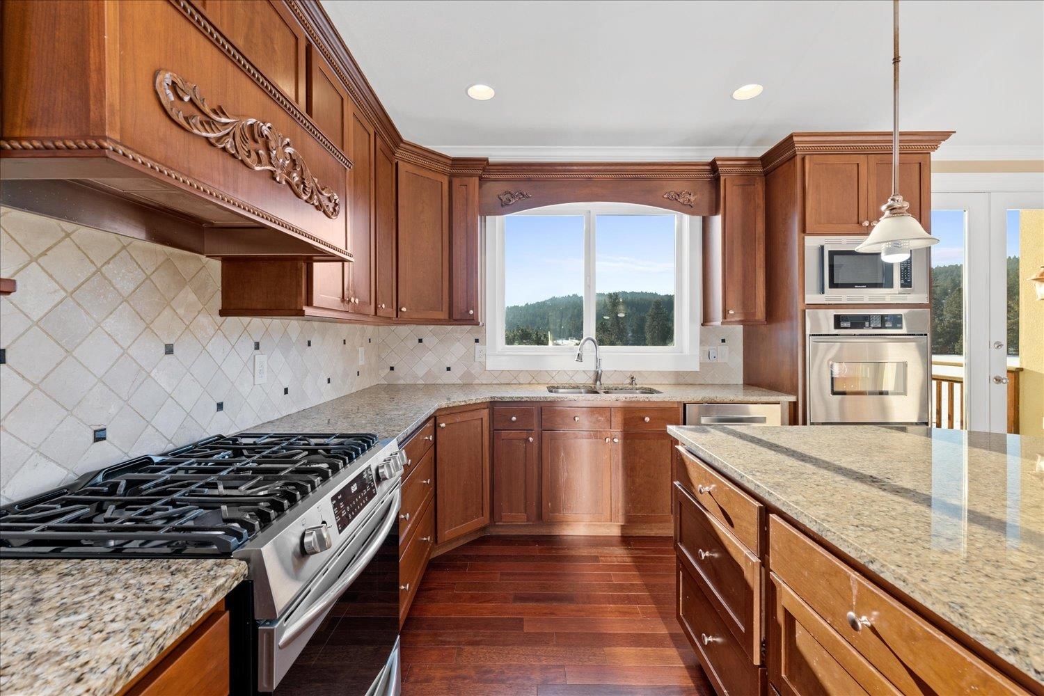 7524 South Hangman Valley Road Spokane, WA 99224 - Photo 11 of 42