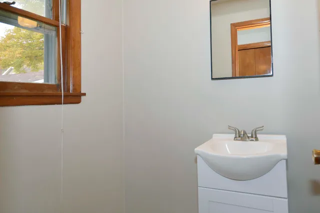 $265,000 | 11660 East De Avenue, Richland, MI 49083