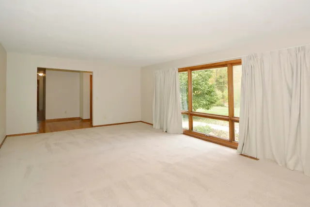 $265,000 | 11660 East De Avenue, Richland, MI 49083