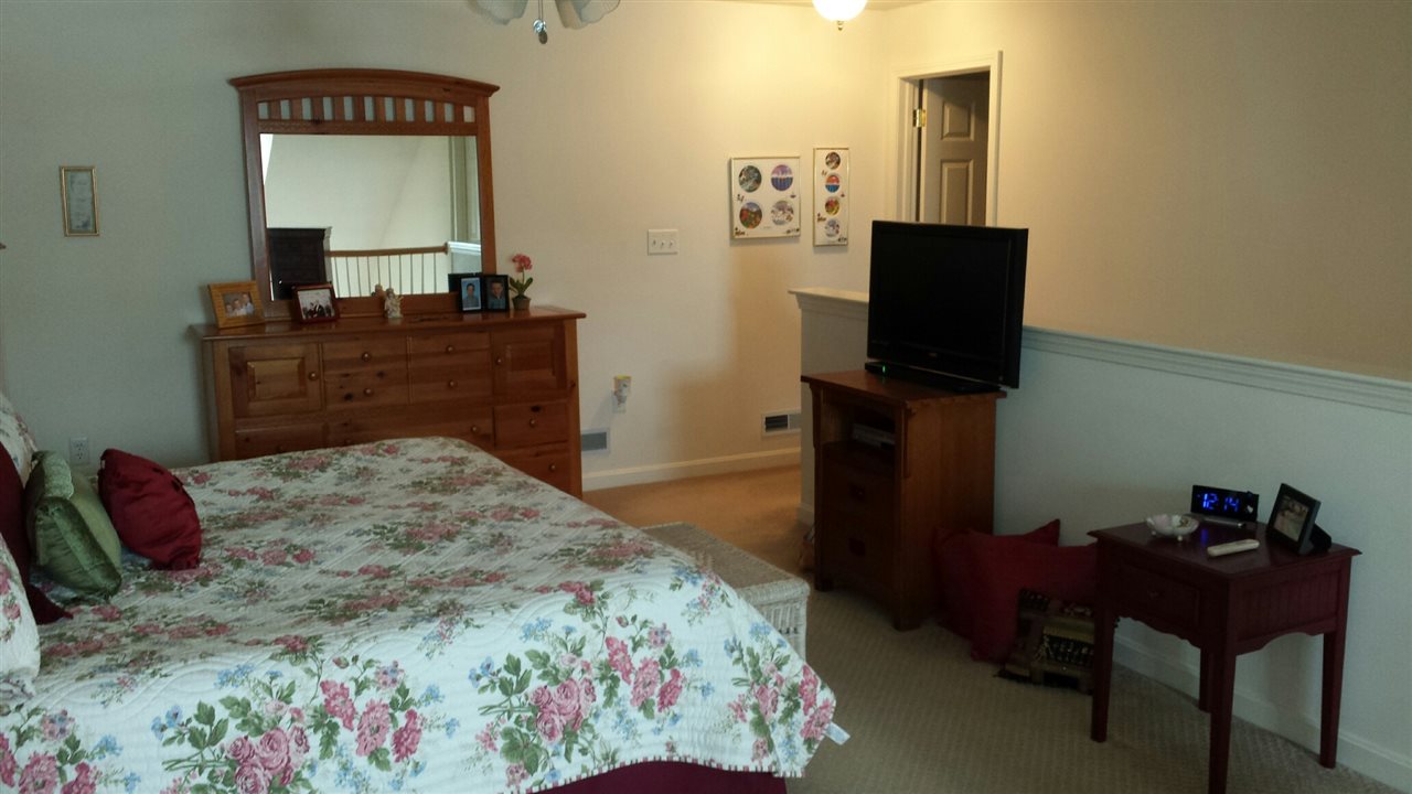 24 Brookview Road Windham, NH 03087 - Photo 10 of 14