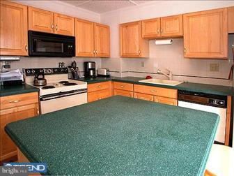 425 West Beechtree Lane Wayne, PA 19087 - Photo 3 of 6 Kitchen