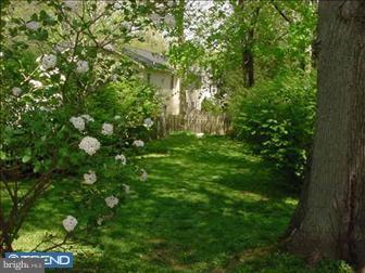 425 West Beechtree Lane Wayne, PA 19087 - Photo 6 of 6 Exterior Back