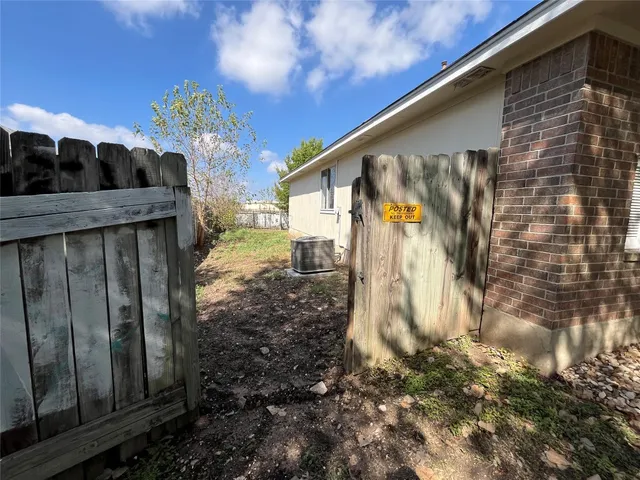 $175,000 | 720 Brandi Circle, Kyle, TX 78640