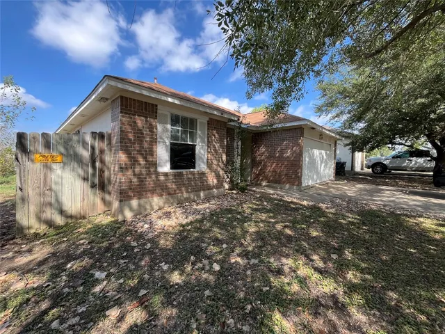$175,000 | 720 Brandi Circle, Kyle, TX 78640