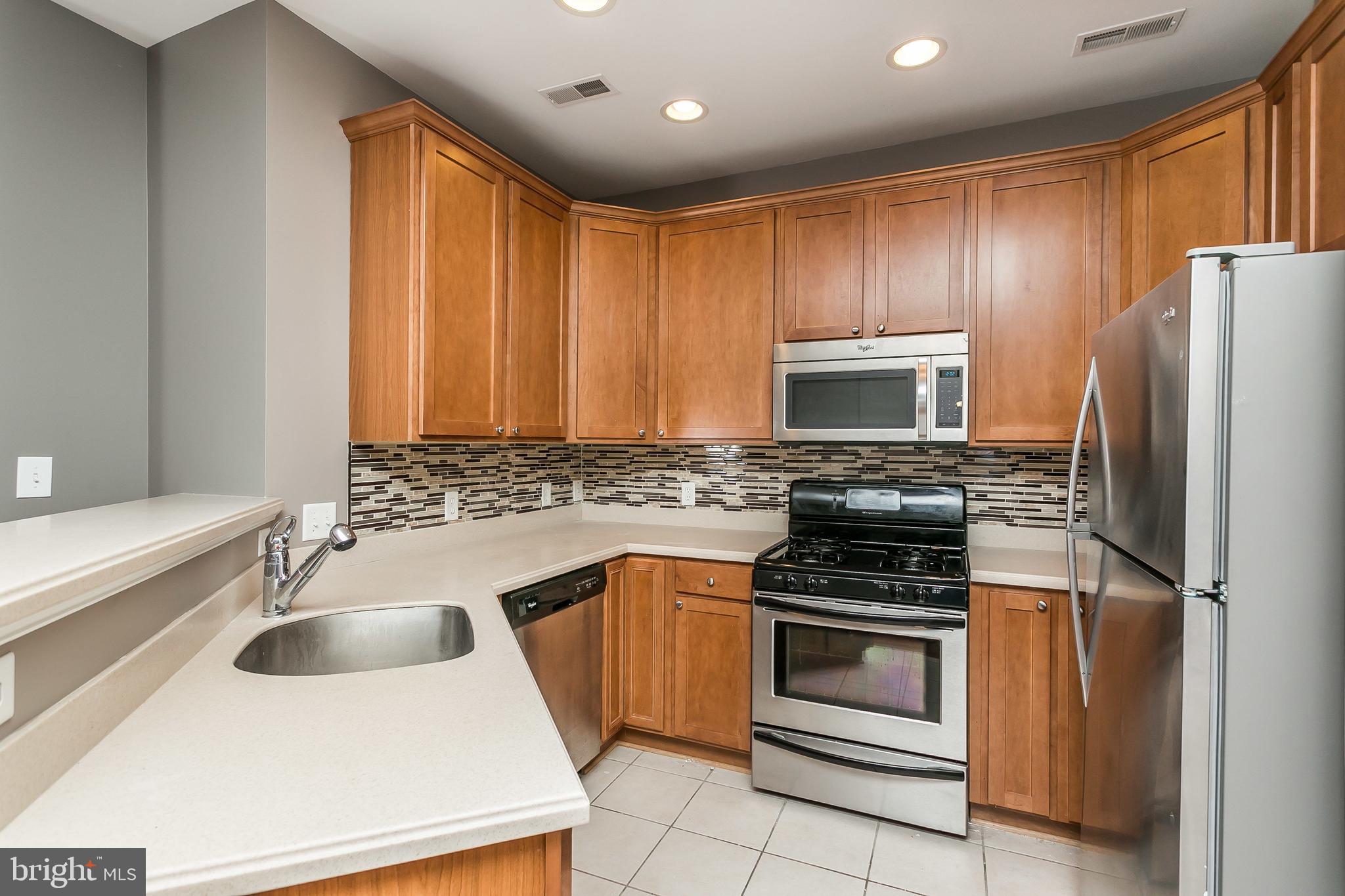 905 South Caroline Street, Unit 3 Baltimore, MD 21231 - Photo 11 of 29