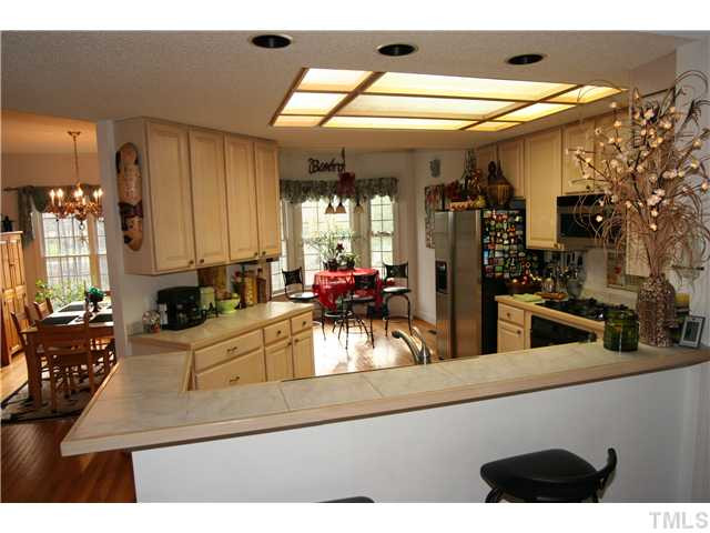 12024 Pembridge Lane Raleigh, NC 27613 - Photo 7 of 25 Photo 7
