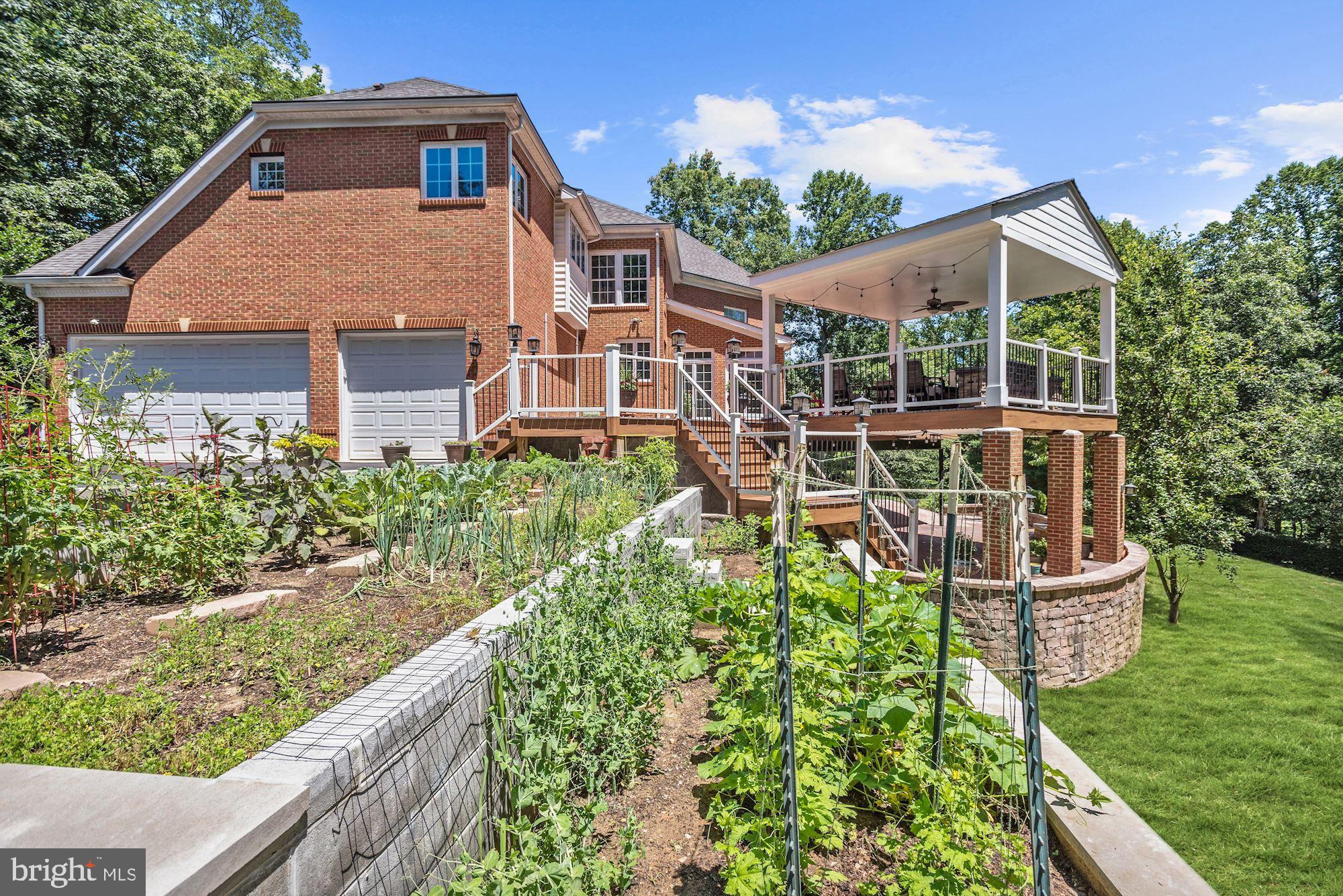 14251 Howard Road Dayton, MD 21036 - Photo 69 of 80 Garden | Rear Exterior