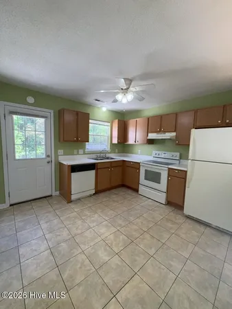 $1,125 | 1992 West Brandymill Lane, Jacksonville, NC 28546