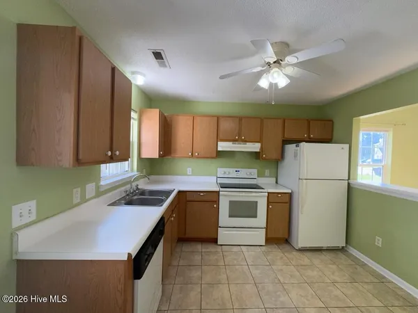 $1,125 | 1992 West Brandymill Lane, Jacksonville, NC 28546