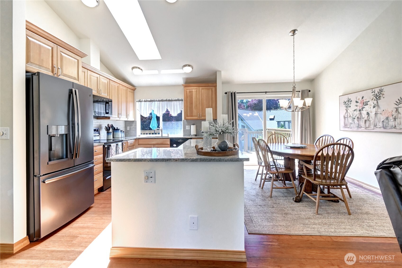 608 Harvest Road Bothell, WA 98012 - Photo 4 of 31