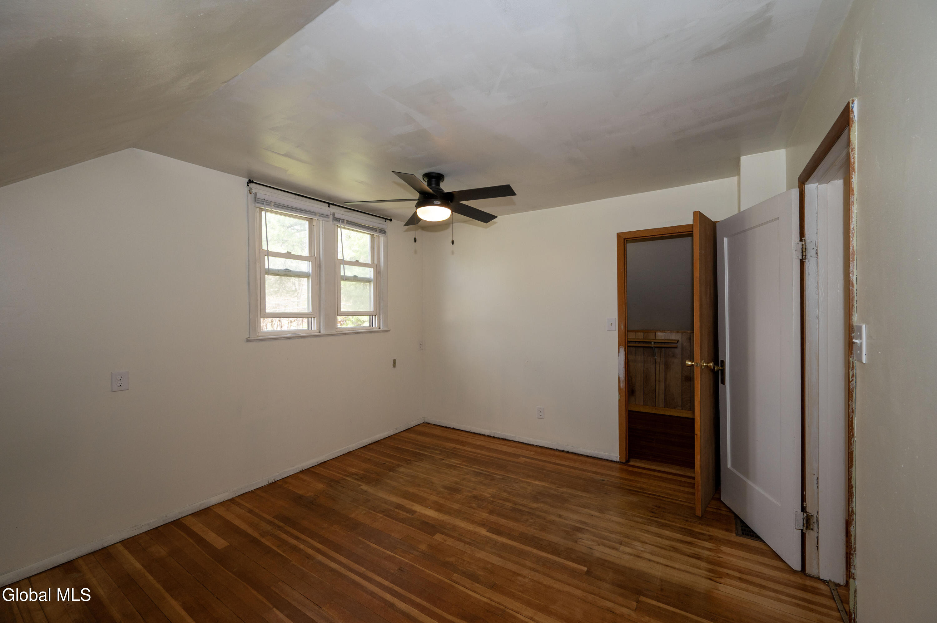 84 Pashley Road Schenectady, NY 12302 - Photo 13 of 19 IMG_2442