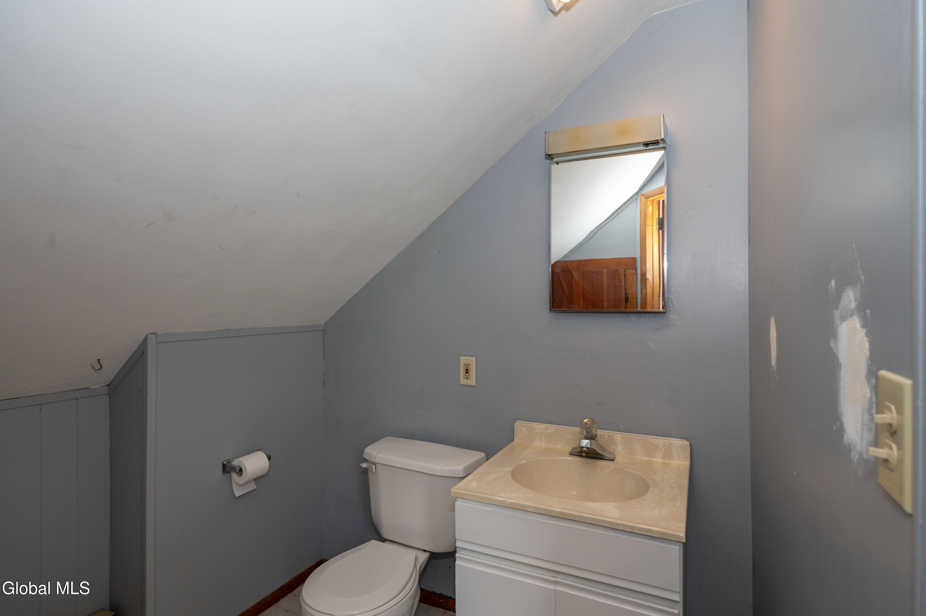 84 Pashley Road Schenectady, NY 12302 - Photo 15 of 19 IMG_2444