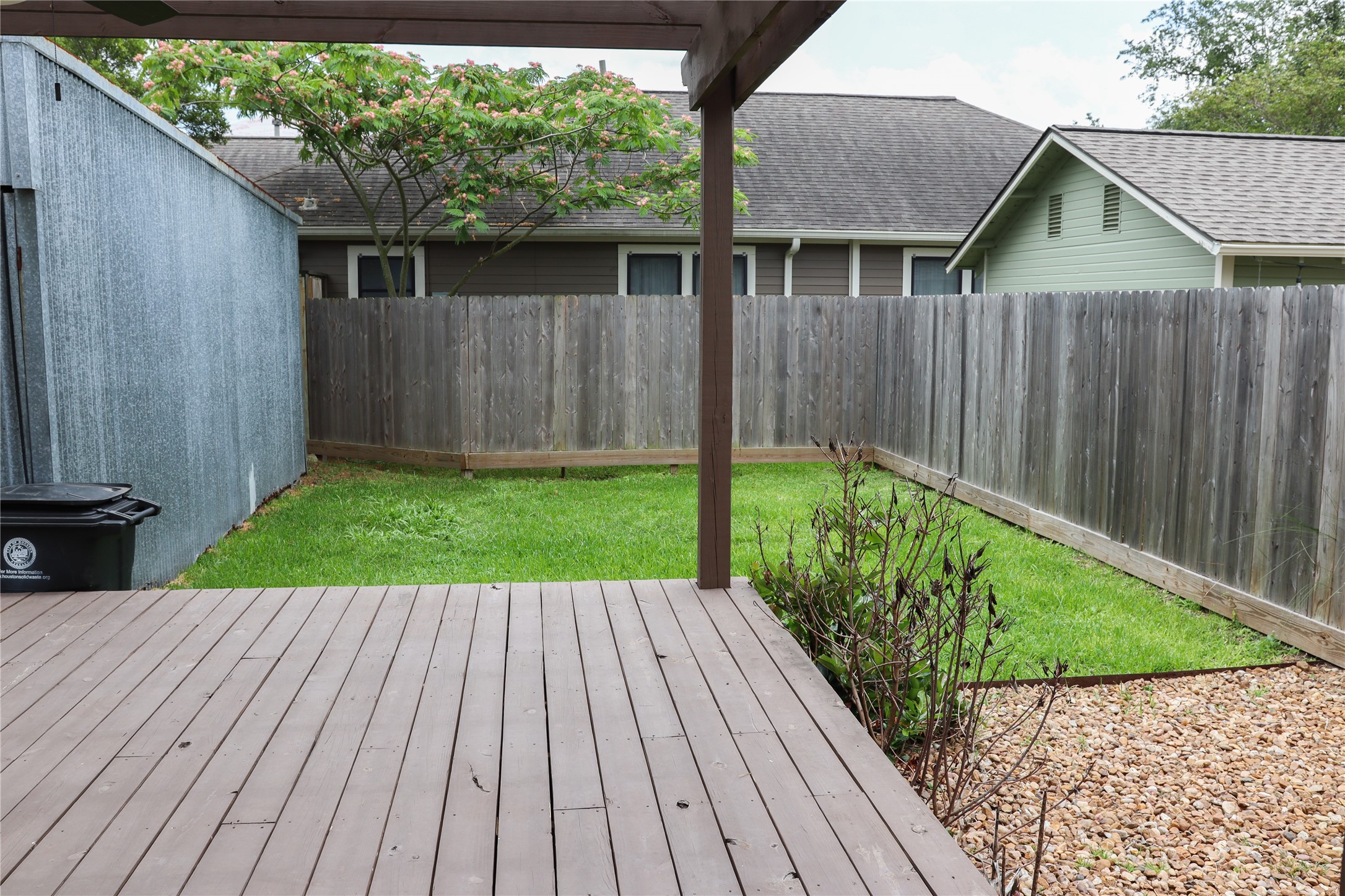 220 West 16th Street Houston, TX 77008 - Photo 5 of 11 Back Yard