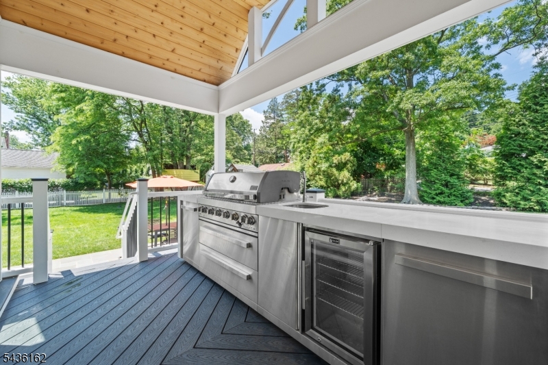 48 Edgemont Road Montclair, NJ 07042 - Photo 23 of 50 Gallery Image 23