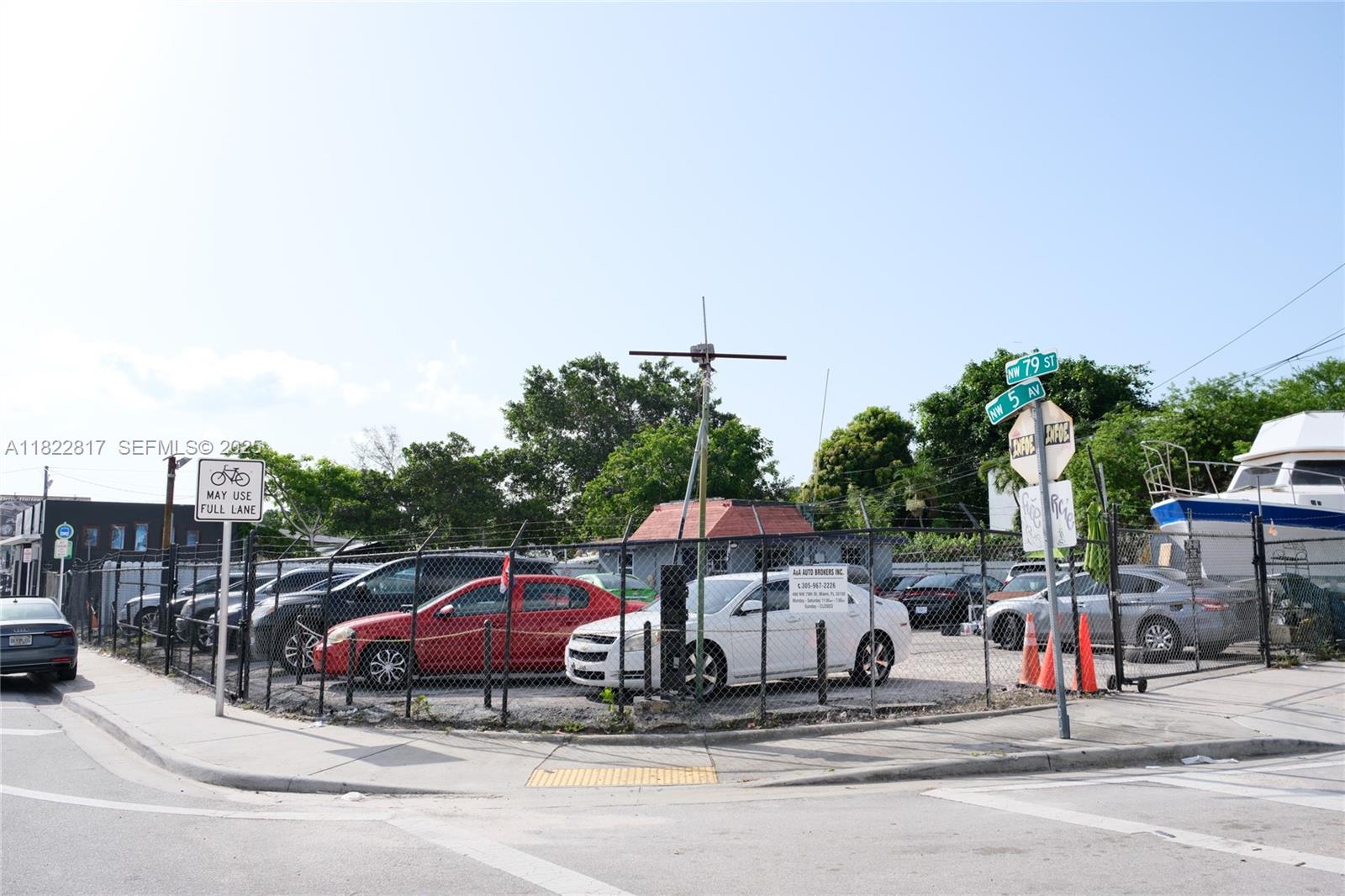 490 Northwest 79th Street Miami, FL 33150 - Photo 2 of 5 a view of a town with barn house