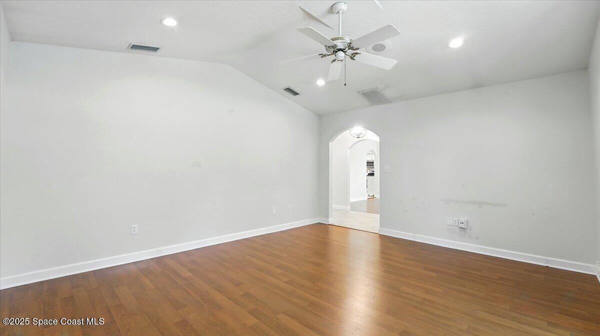 5395 Amy Way Mims, FL 32754 - Photo 13 of 60 09-Living Room