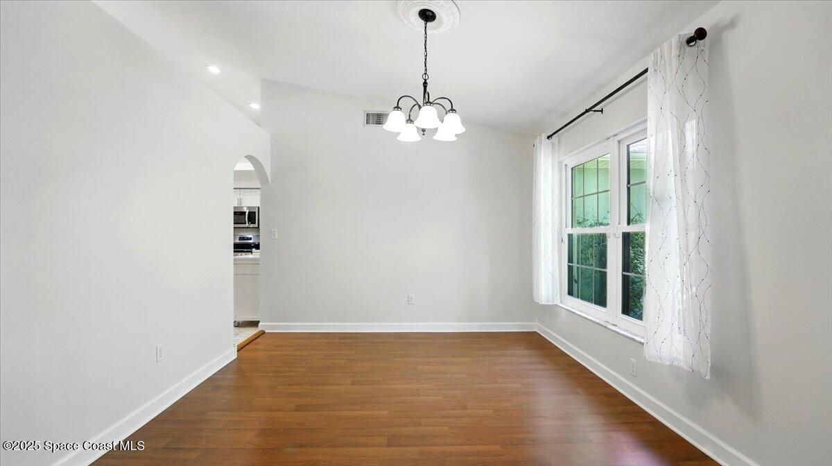 5395 Amy Way Mims, FL 32754 - Photo 14 of 60 10-Dining Area