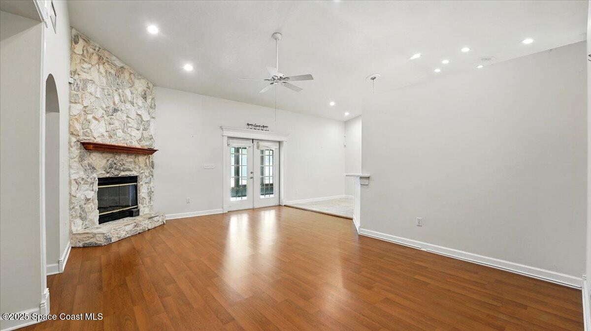 5395 Amy Way Mims, FL 32754 - Photo 16 of 60 12-Family Room