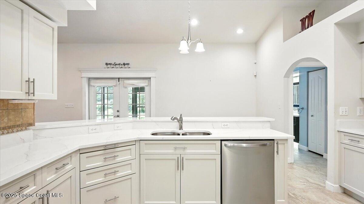 5395 Amy Way Mims, FL 32754 - Photo 21 of 60 17-Kitchen