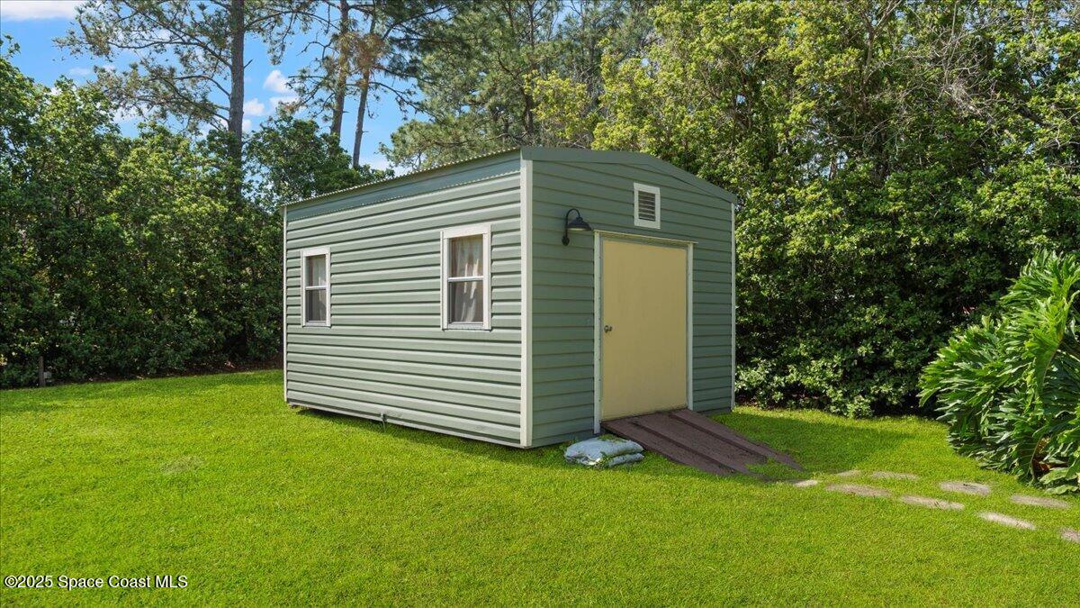 5395 Amy Way Mims, FL 32754 - Photo 45 of 60 42-Exterior Back