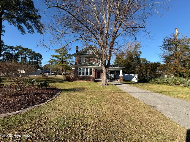 $1,700 | 1914 Trent Boulevard, New Bern, NC 28560