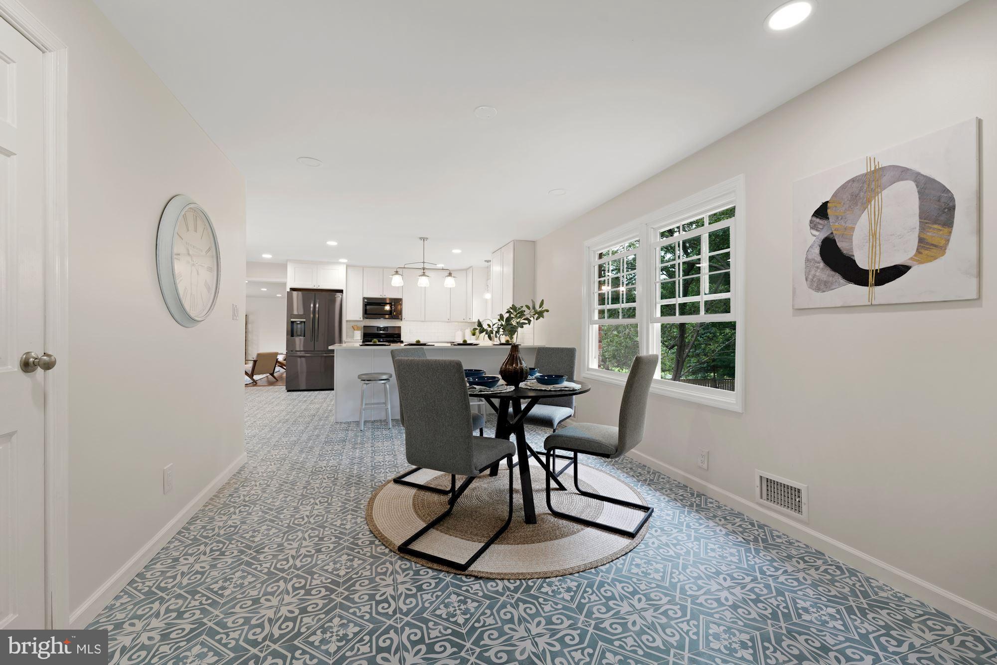 5947 Telegraph Road Alexandria, VA 22310 - Photo 16 of 57 Eat-in Breakfast Area