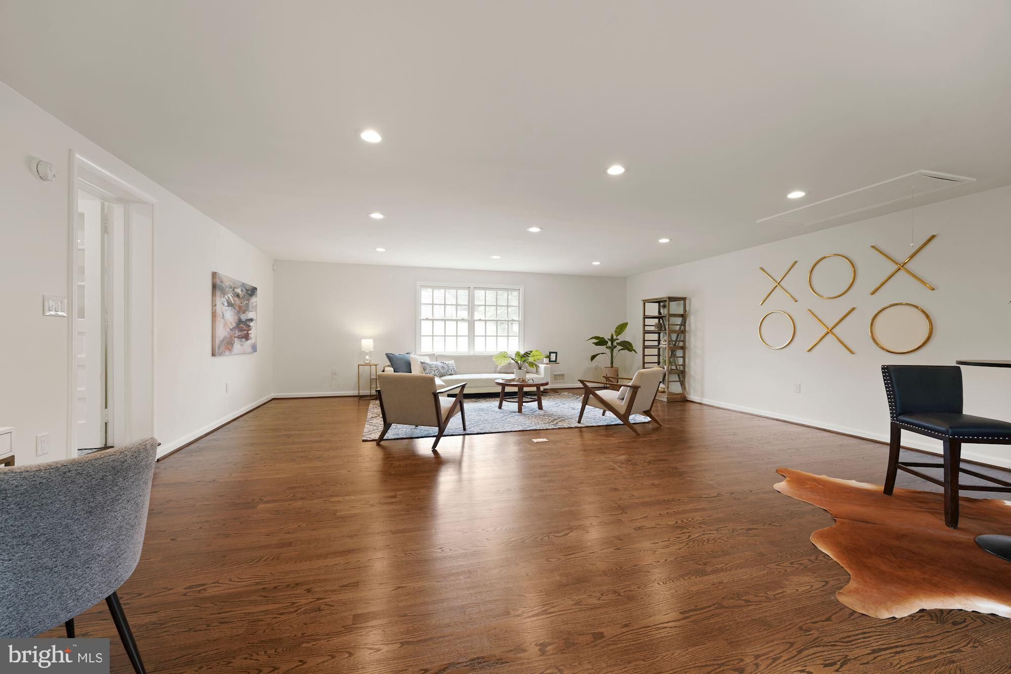 5947 Telegraph Road Alexandria, VA 22310 - Photo 18 of 57 HUGE Family Room