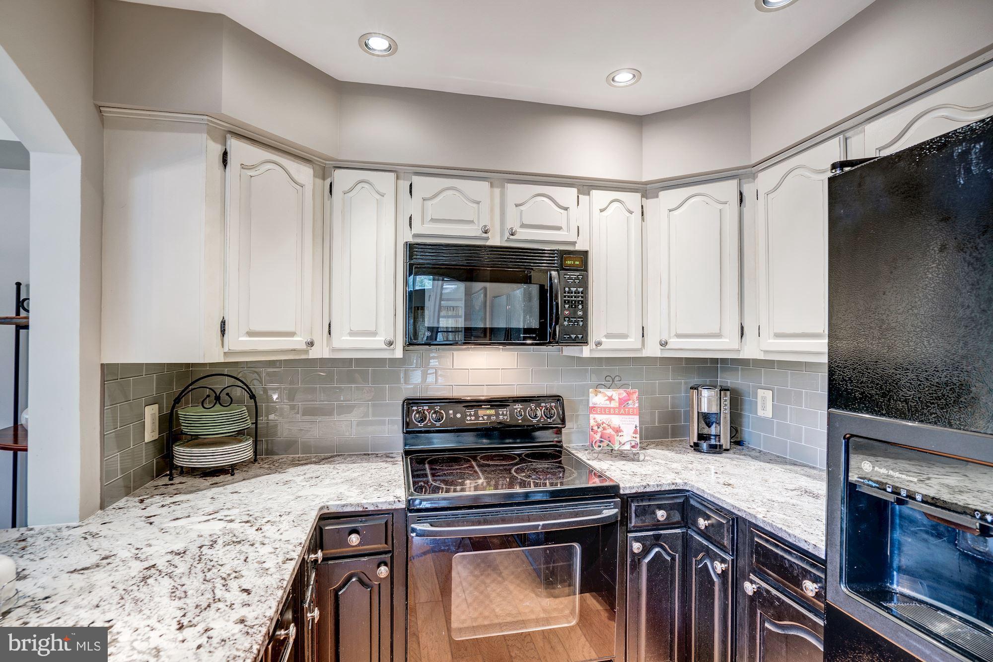 1473 Church Hill Place Reston, VA 20194 - Photo 15 of 46 KITCHEN, EFFICIENT AND BEAUTIFUL