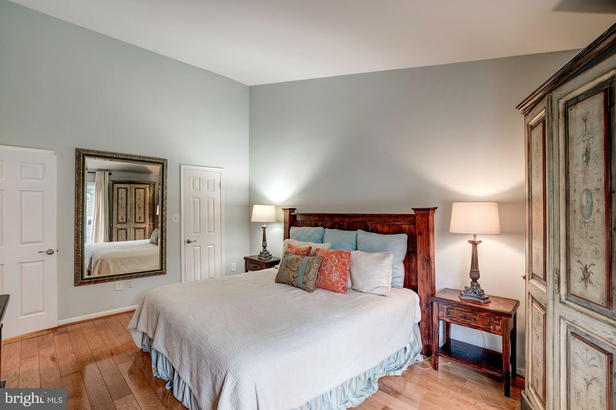 1473 Church Hill Place Reston, VA 20194 - Photo 29 of 46 MASTER BEDROOM SUITE & DEEP WALK-IN CLOSET