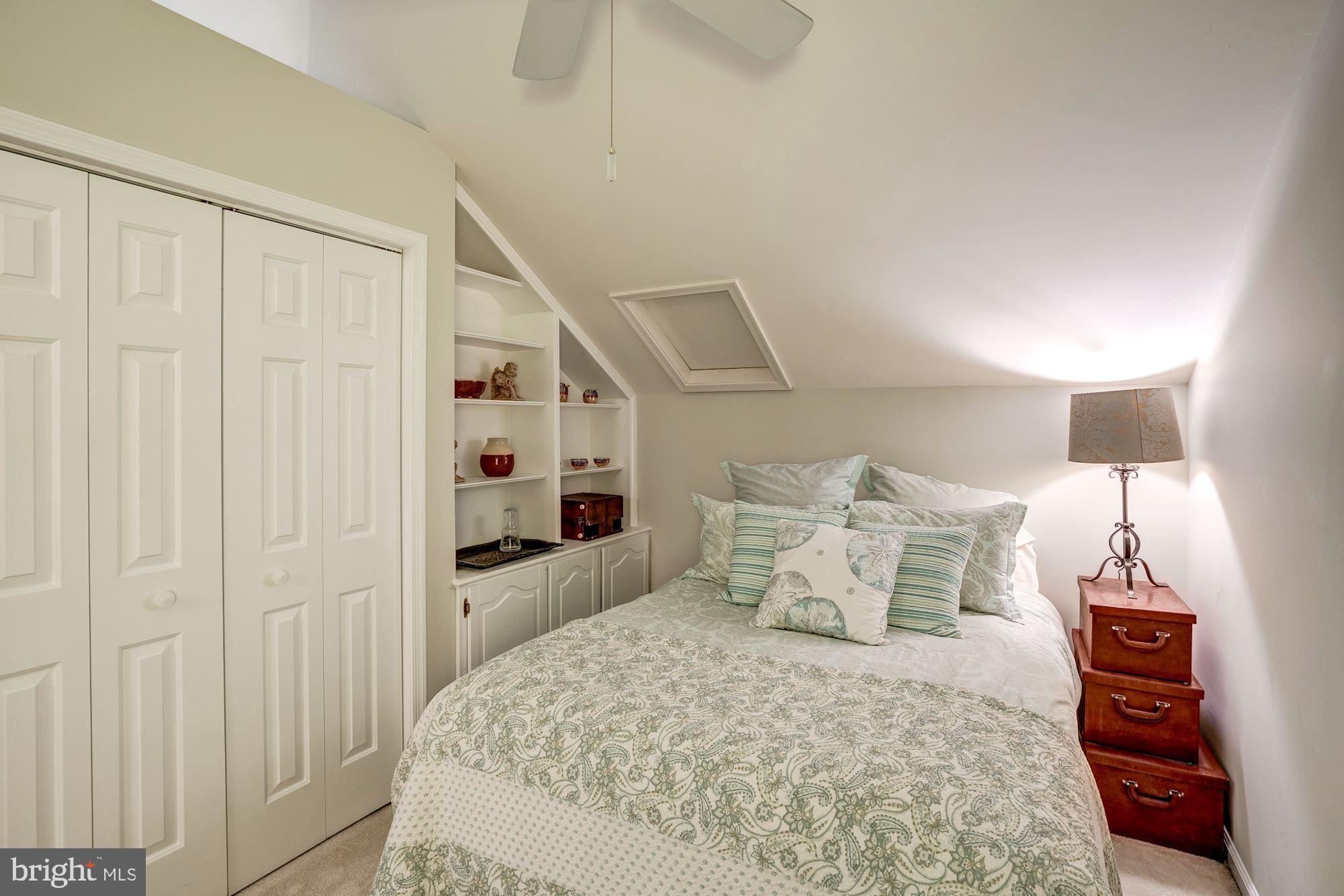 1473 Church Hill Place Reston, VA 20194 - Photo 42 of 46 BEDROOM #3, DOUBLE CLOSET