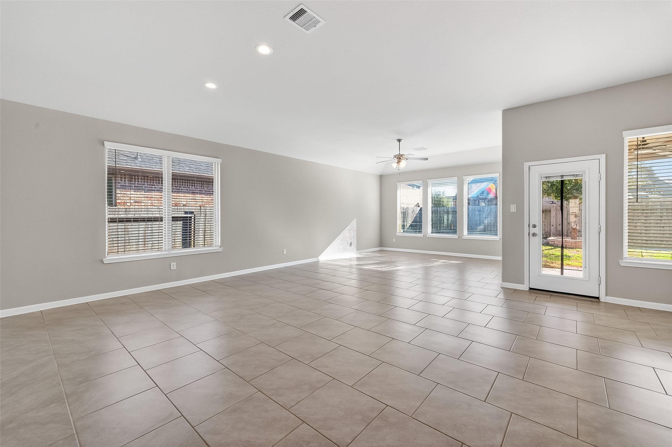 5810 Metaphor Way Rosenberg, TX 77469 - Photo 5 of 36