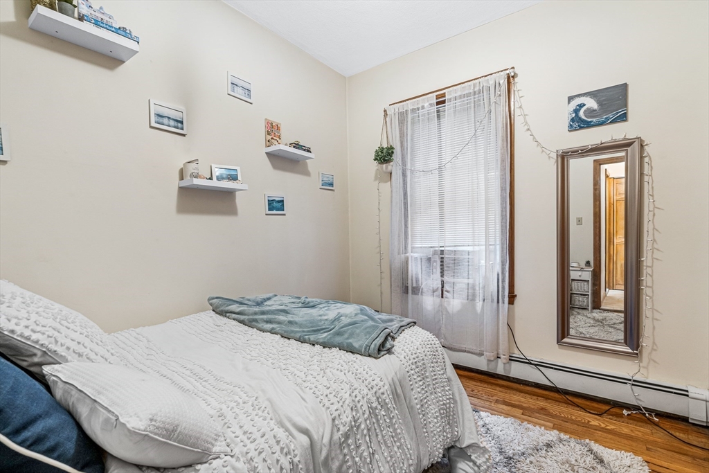 422 Hanover Street, Unit 3 Boston, MA 02113 - Photo 11 of 20