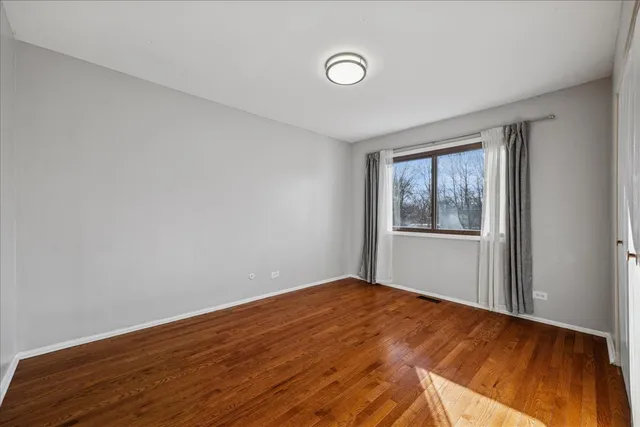 $399,000 | 3120 Antelope Springs Road, Northbrook, IL 60062