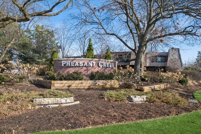 $399,000 | 3120 Antelope Springs Road, Northbrook, IL 60062