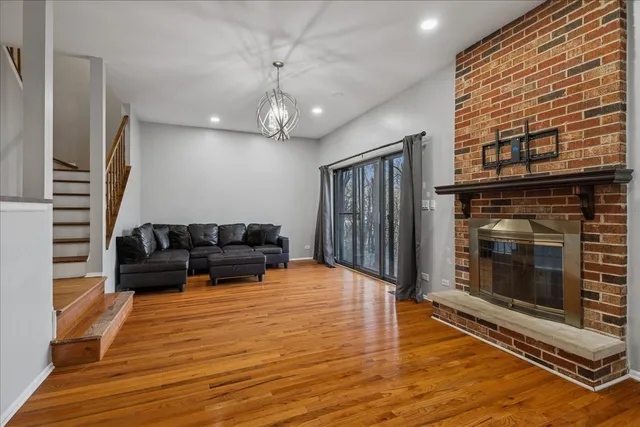 $399,000 | 3120 Antelope Springs Road, Northbrook, IL 60062