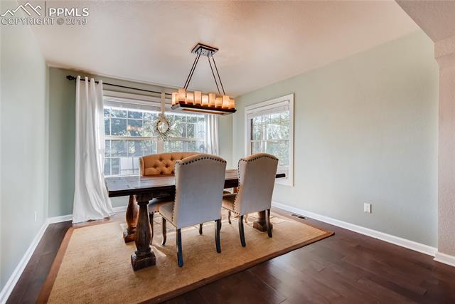 6140 Rabbit Ears Court Colorado Springs, CO 80919 - Photo 5 of 40