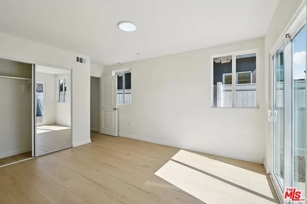 $999,000 | 1354 East 108th Street, Los Angeles, CA 90059