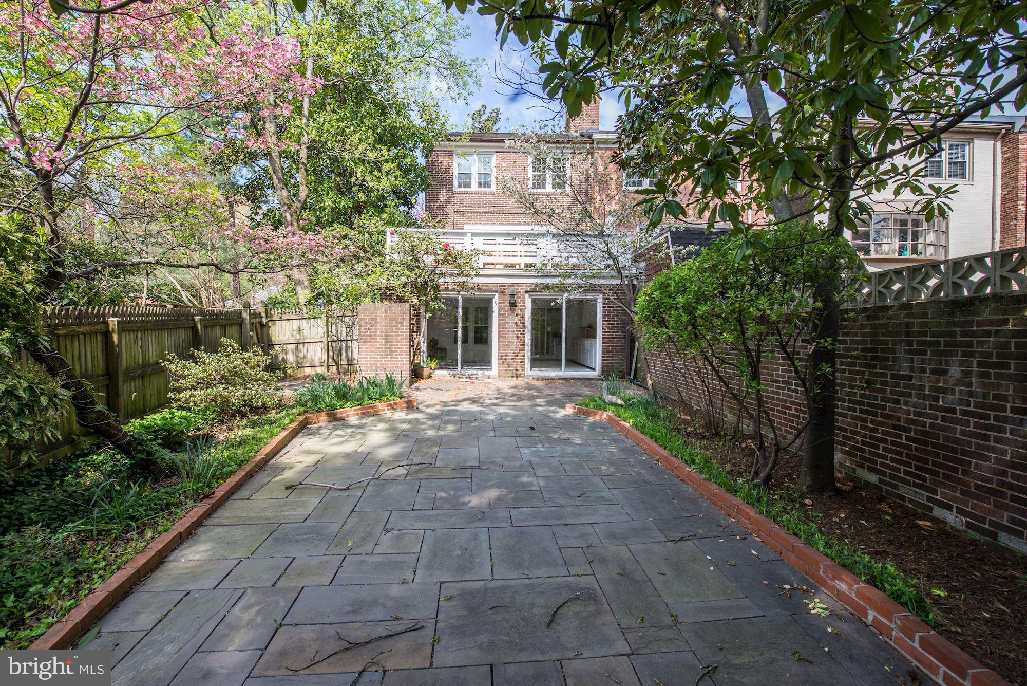 6317 Fort Hunt Road Alexandria, VA 22307 - Photo 40 of 41 Exterior Rear