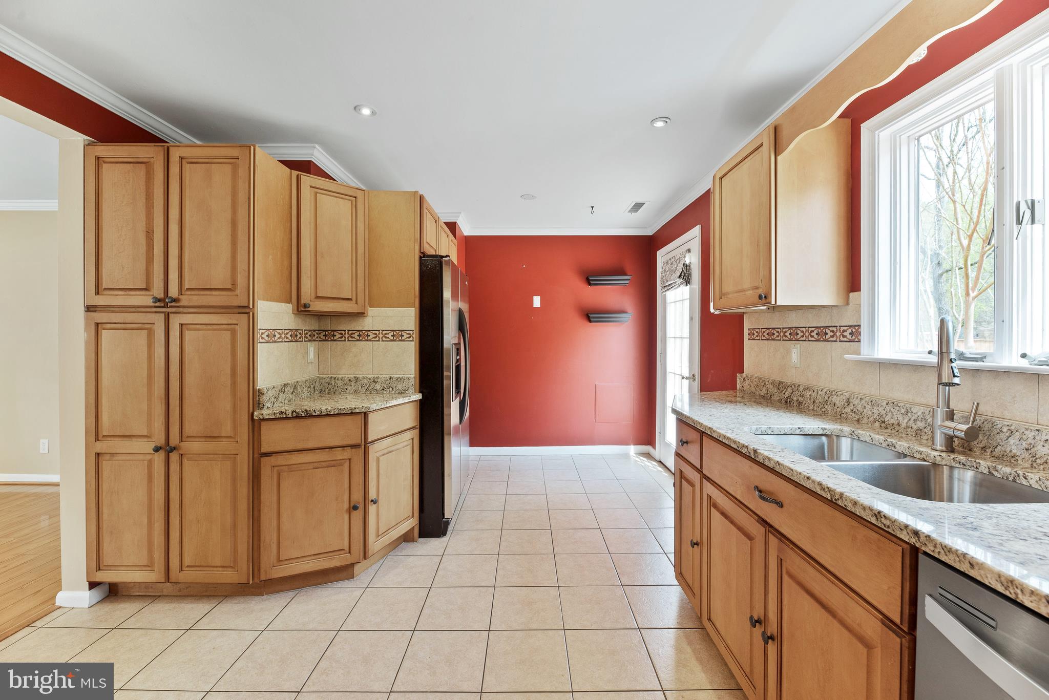 108 River Road Edgewater, MD 21037 - Photo 7 of 38 Gallery Image 7