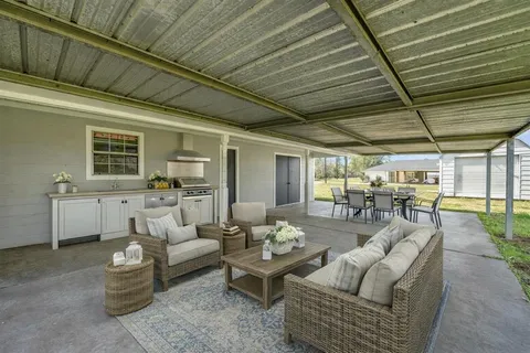 $315,000 | 590 Pinecone Drive, Moss Bluff, LA 70611