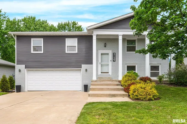 $219,500 | 2129 Marigold Drive, Pekin, IL 61554