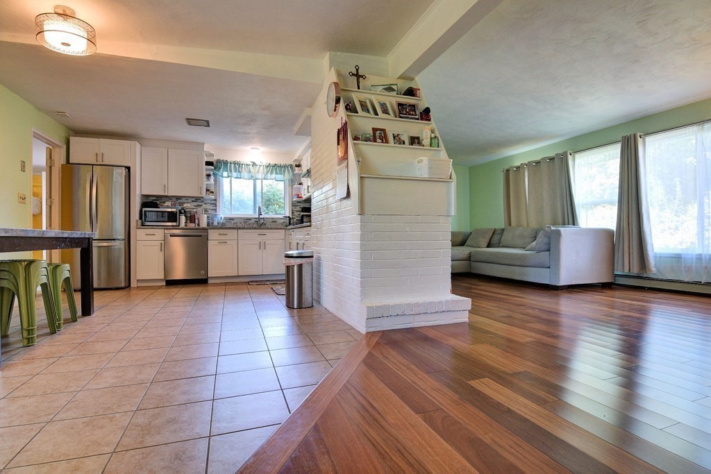 136 Richard Road Braintree, MA 02184 - Photo 12 of 38 Gallery Image 12