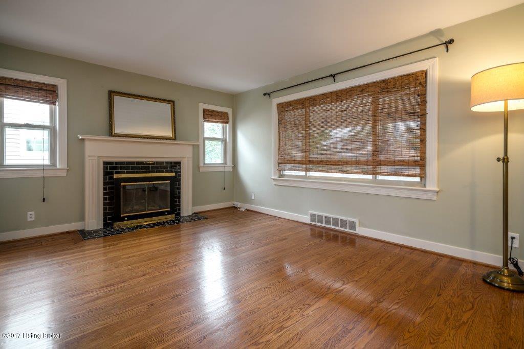 2331 Manchester Road Louisville, KY 40205 - Photo 10 of 51 Living room, fireplace works