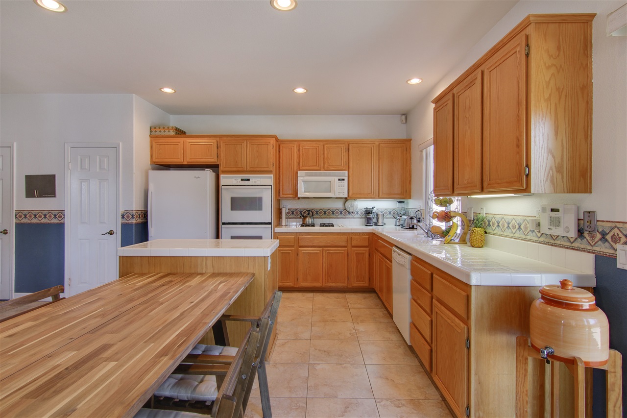 1211 Poplar Spring Road Chula Vista, CA 91915 - Photo 3 of 18