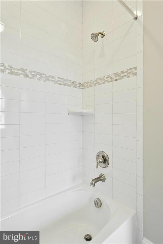 6850 Strata Street McLean, VA 22101 - Photo 19 of 30 Bath