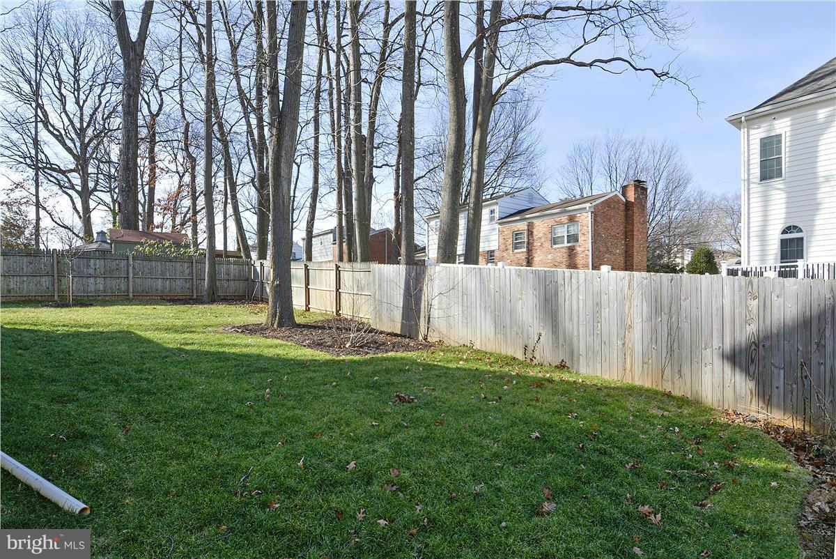 6850 Strata Street McLean, VA 22101 - Photo 27 of 30 Exterior (Rear)