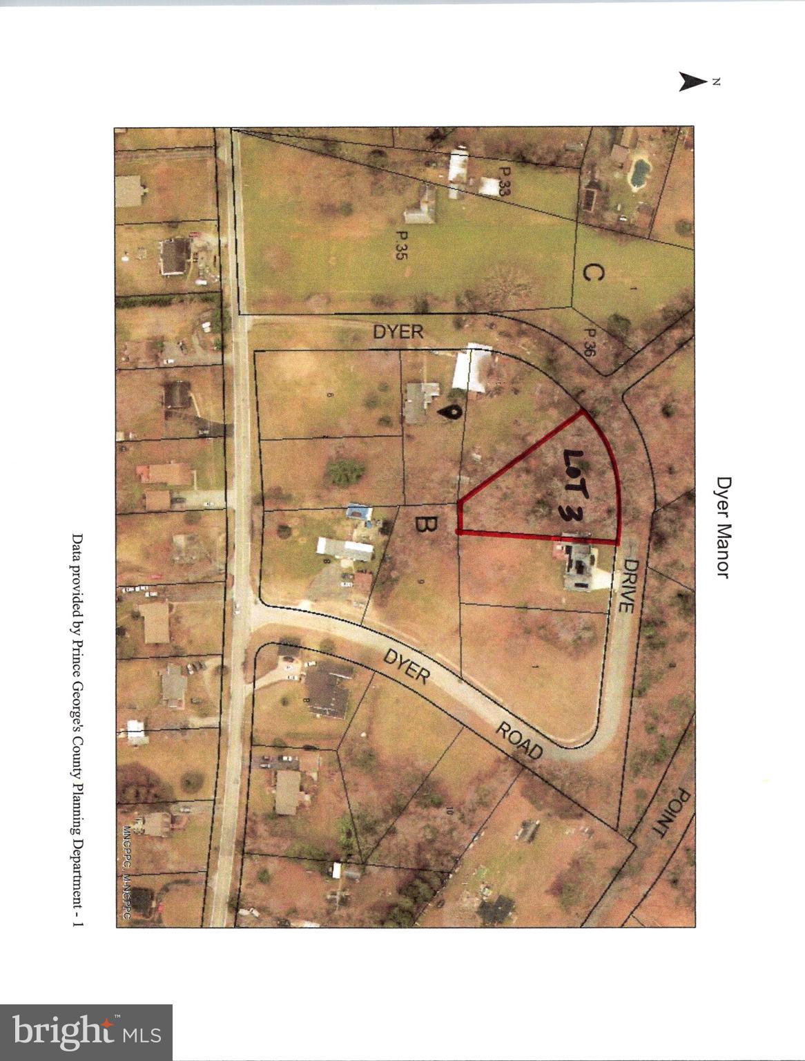 408 Dyer Drive Accokeek, MD 20607 - Photo 7 of 7 a picture of a bathroom with a shower