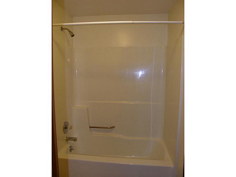 4428 Ridgewood Road East Springfield, OH 45503 - Photo 10 of 24 Gallery Image 10
