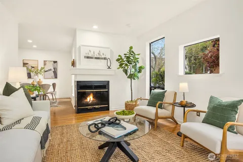 $650,000 | 600 Malden Avenue East, Unit 102, Seattle, WA 98112